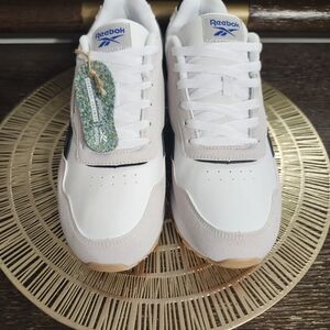 Reebok Men's White and Black  Sneakers